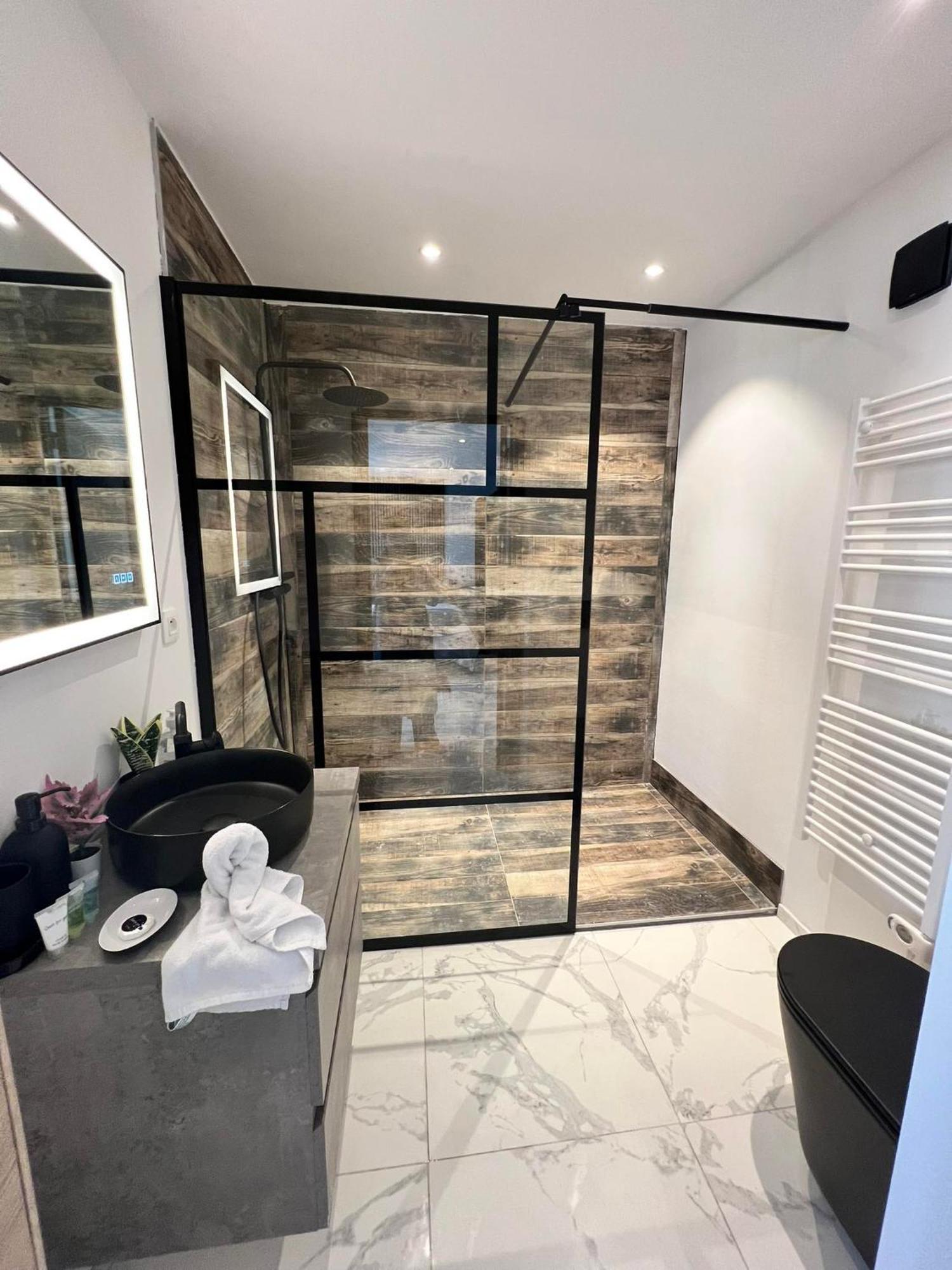 Le Clos Fleuri Fauvillers Bagian luar foto